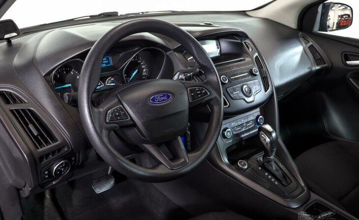Ford Focus - Фото 8