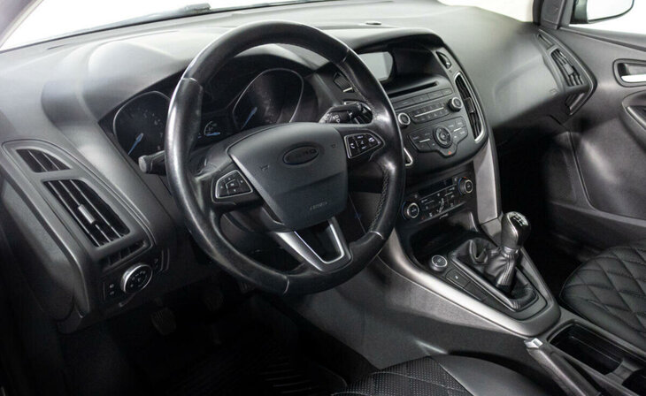 Ford Focus - Фото 9