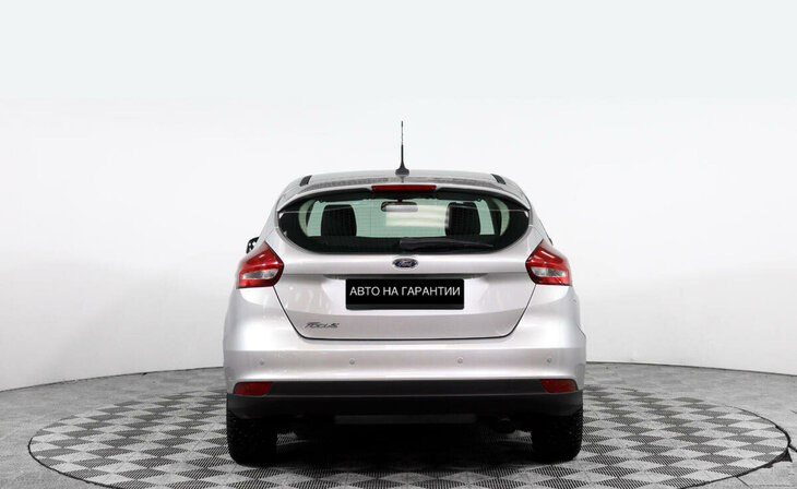 Ford Focus - Фото 4