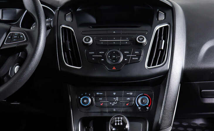 Ford Focus - Фото 12