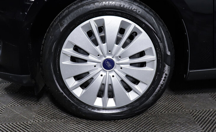 Ford Focus - Фото 7