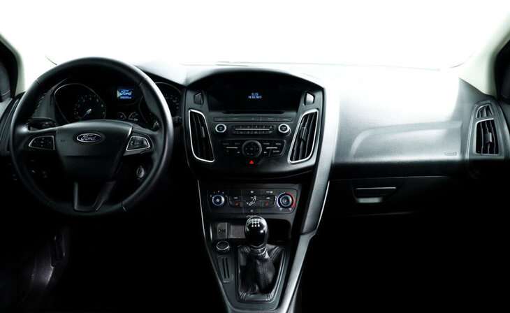 Ford Focus - Фото 8