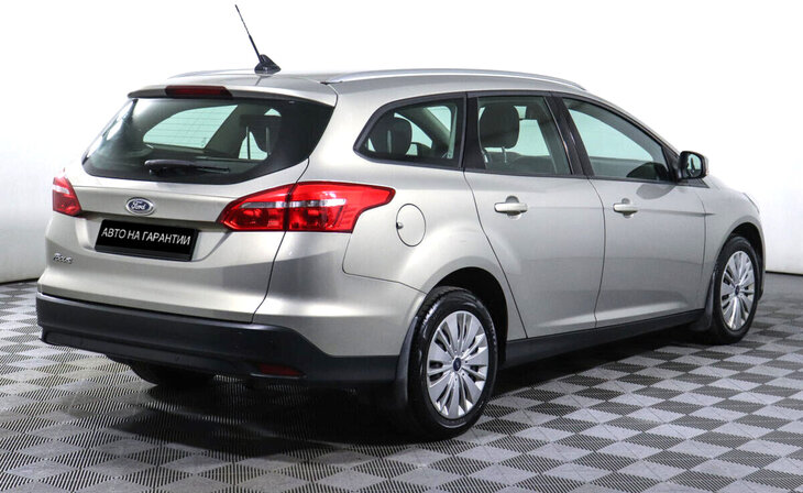Ford Focus - Фото 2