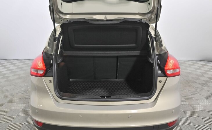 Ford Focus - Фото 11