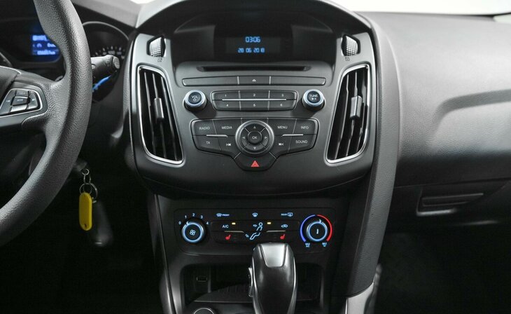 Ford Focus - Фото 6