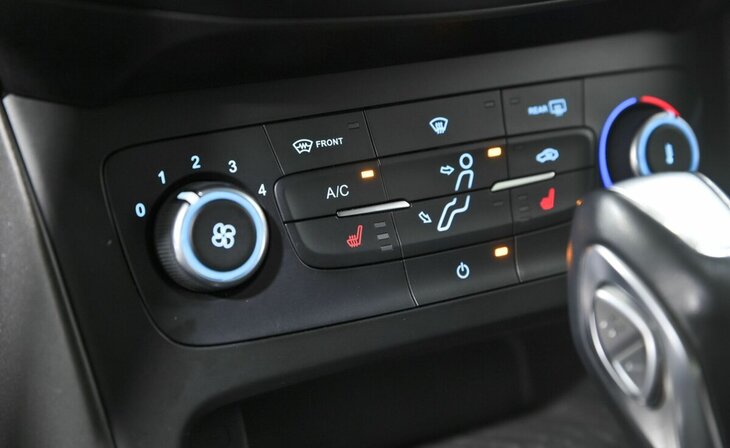 Ford Focus - Фото 7