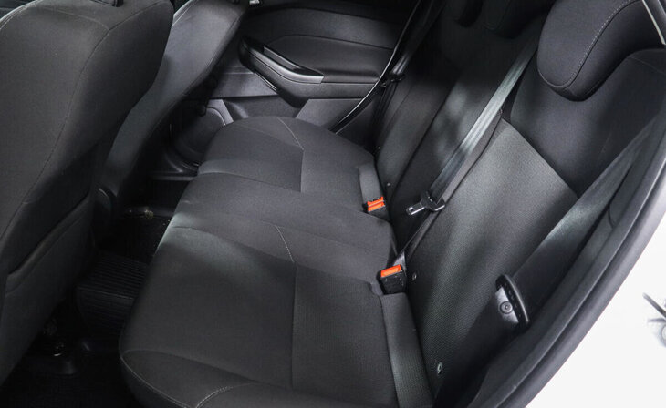 Ford Focus - Фото 8