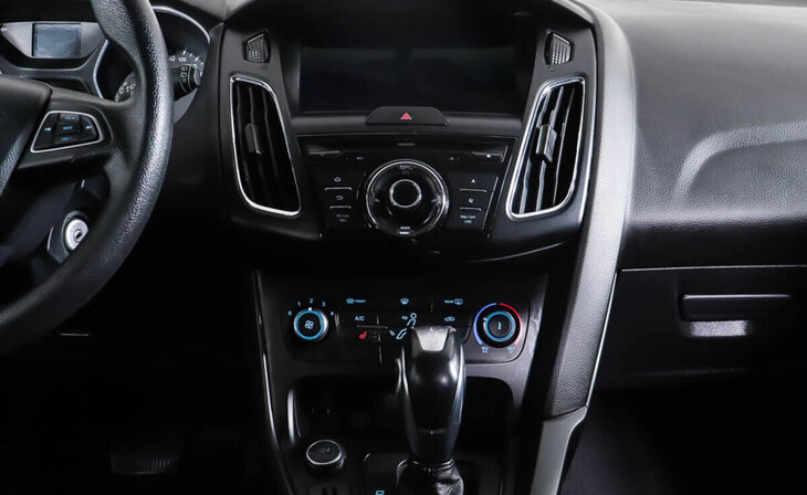 Ford Focus - Фото 11