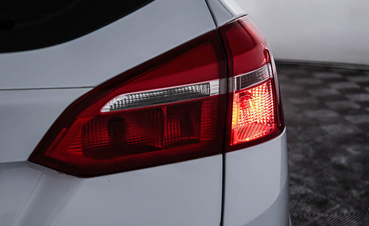 Ford Focus - Фото 5