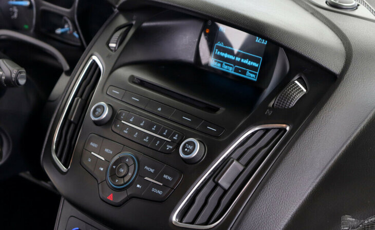 Ford Focus - Фото 10