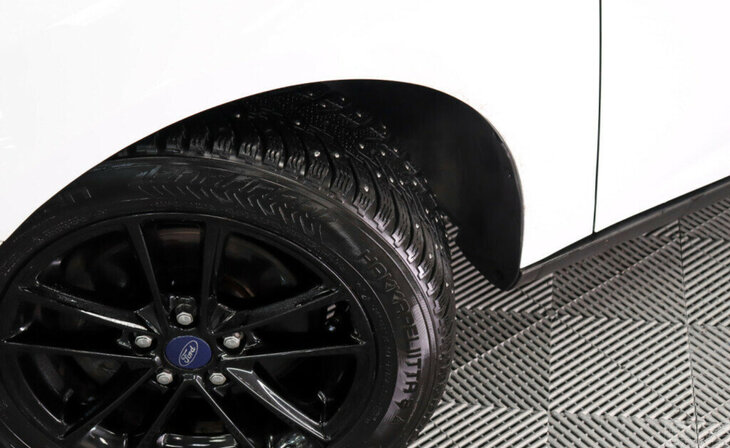 Ford Focus - Фото 12