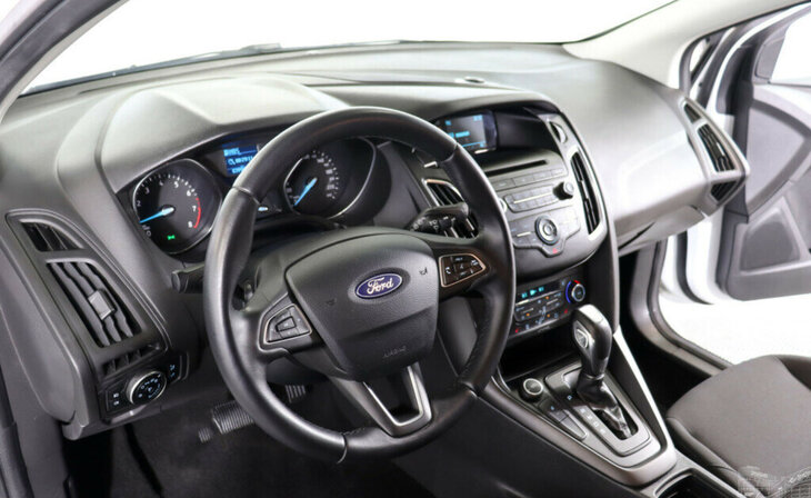 Ford Focus - Фото 8
