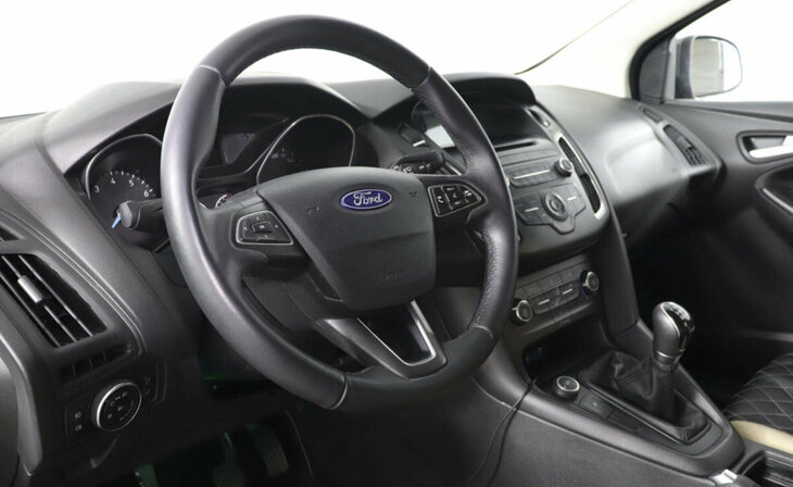 Ford Focus - Фото 8