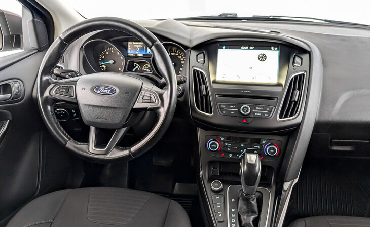Ford Focus - Фото 13
