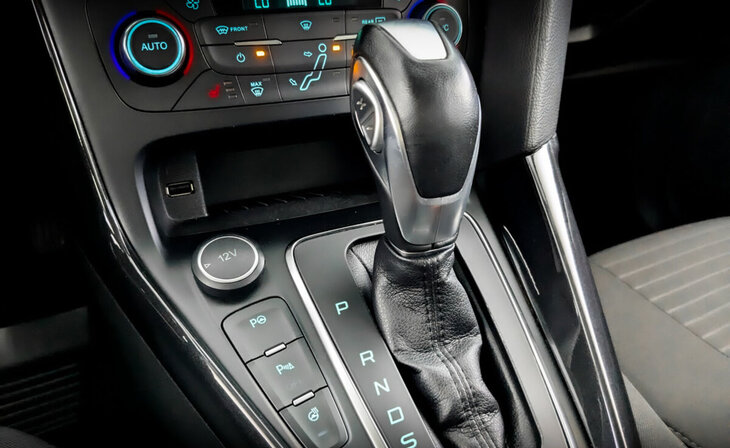 Ford Focus - Фото 16