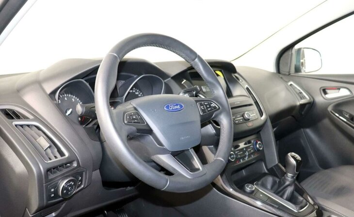 Ford Focus - Фото 10