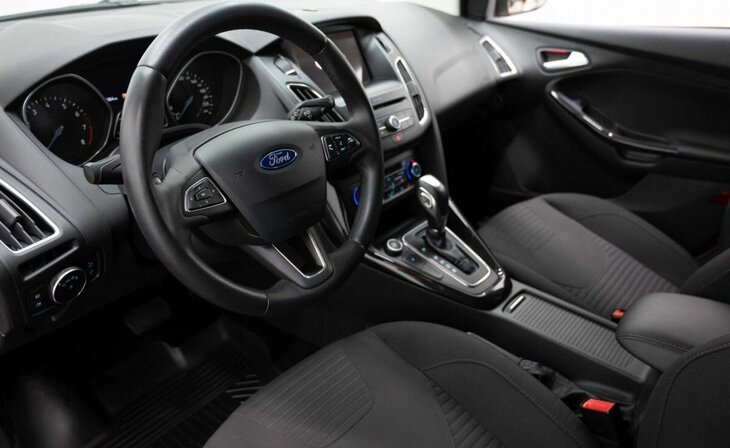 Ford Focus - Фото 12