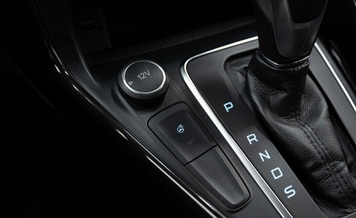 Ford Focus - Фото 20