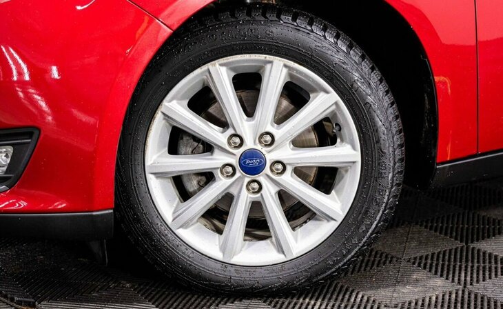 Ford Focus - Фото 7