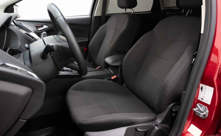 Ford Focus - Фото 8