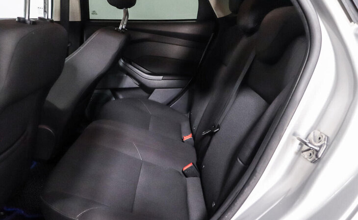 Ford Focus - Фото 8