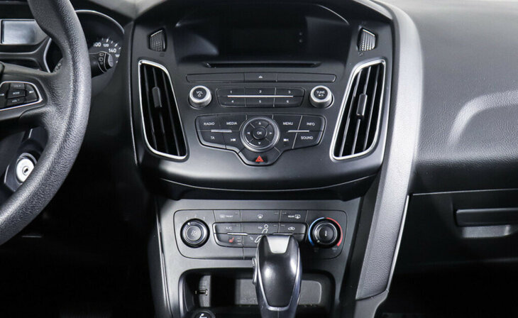 Ford Focus - Фото 12