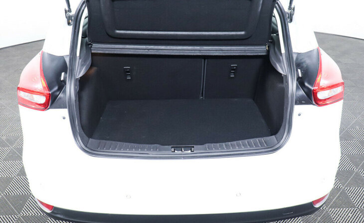 Ford Focus - Фото 15