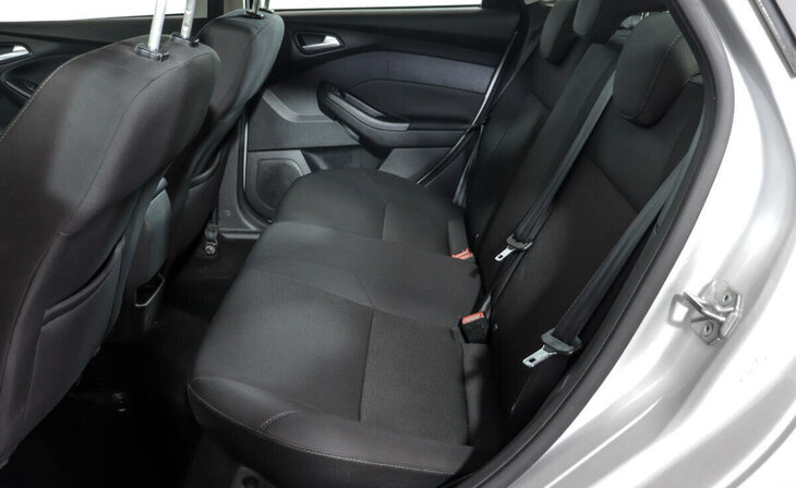 Ford Focus - Фото 10