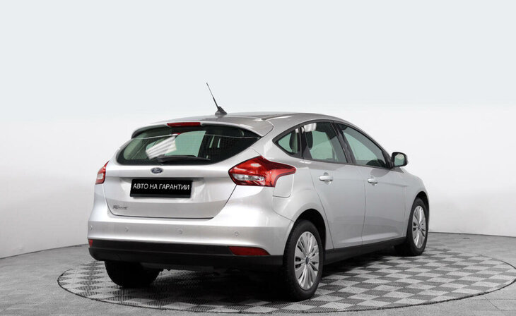 Ford Focus - Фото 2
