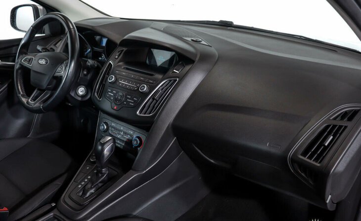 Ford Focus - Фото 4