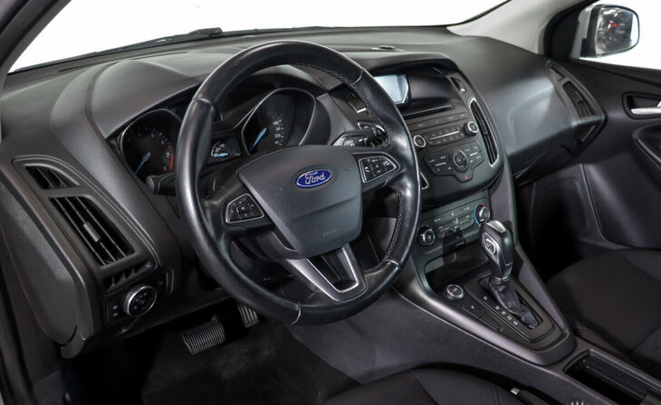 Ford Focus - Фото 6