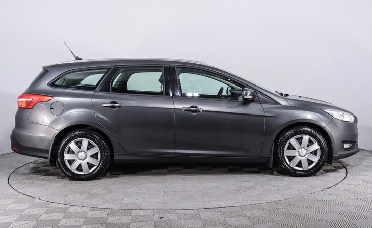 Ford Focus - Фото 3