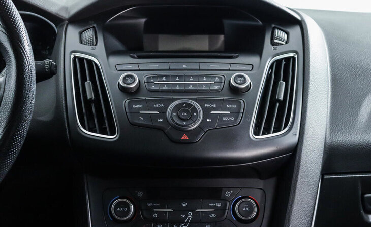 Ford Focus - Фото 9