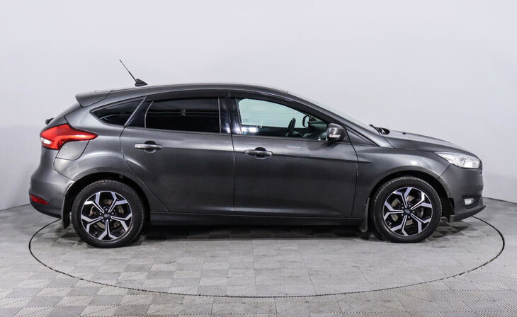 Ford Focus - Фото 3