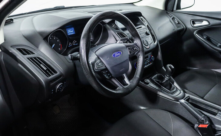 Ford Focus - Фото 8
