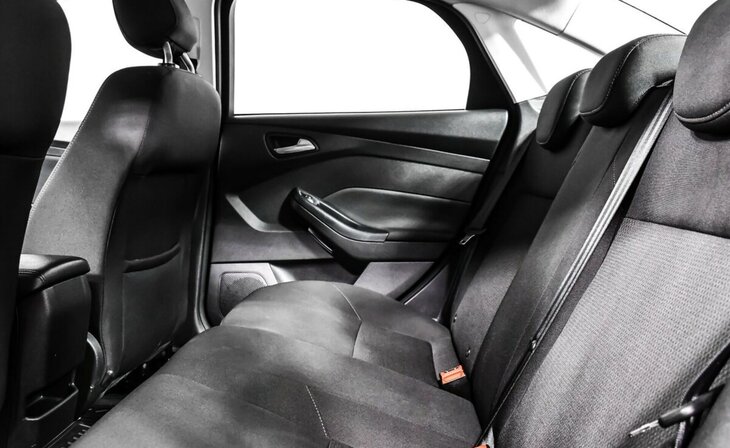Ford Focus - Фото 11