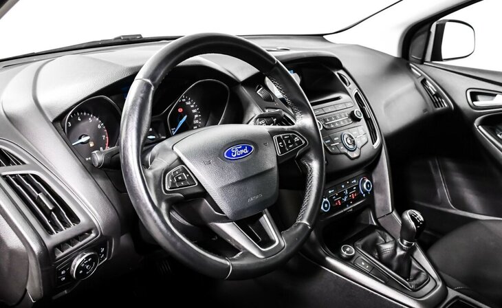 Ford Focus - Фото 6