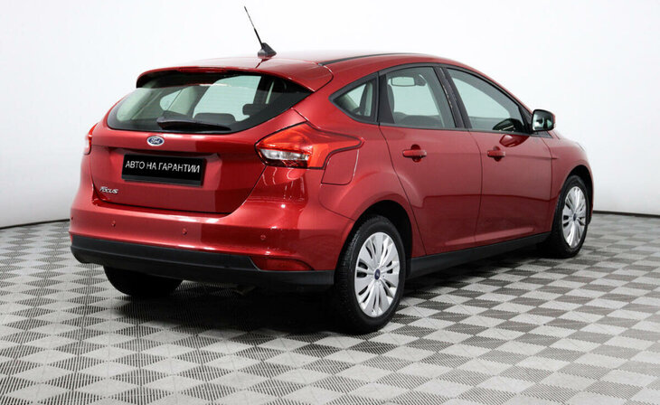 Ford Focus - Фото 4