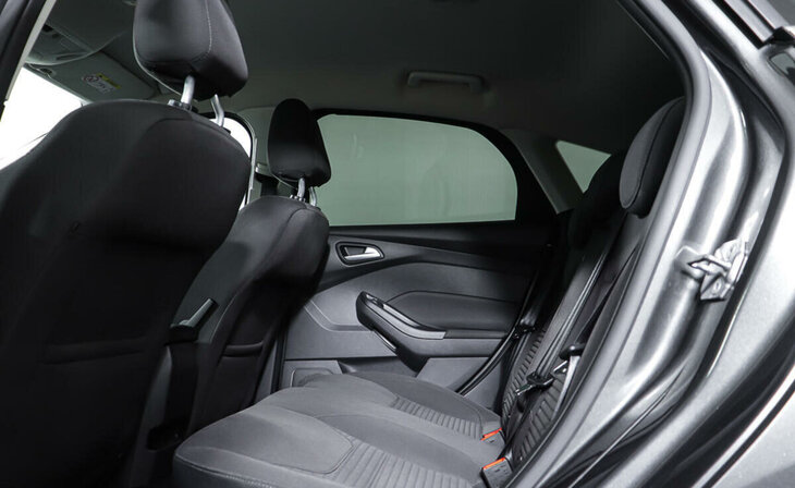 Ford Focus - Фото 17