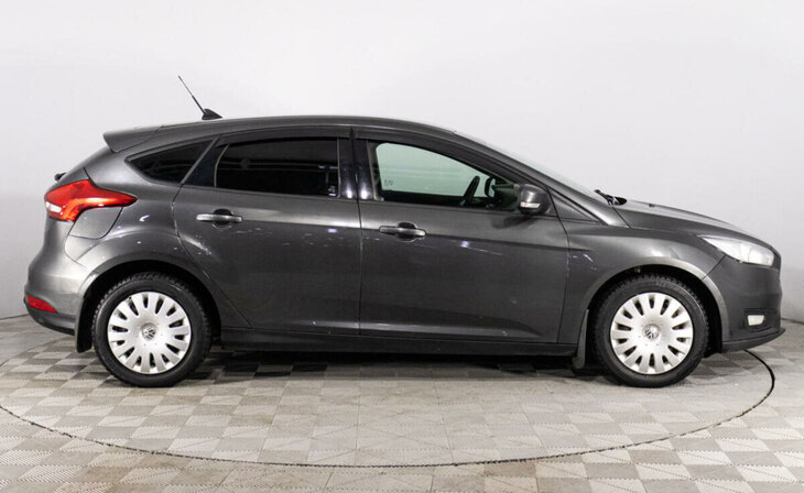 Ford Focus - Фото 3