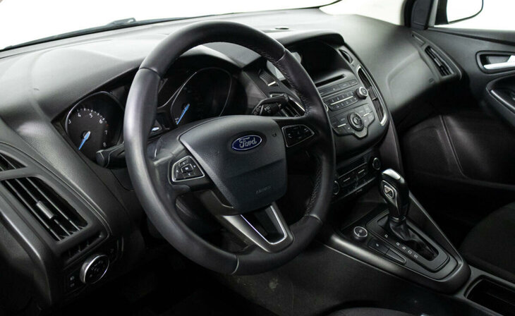 Ford Focus - Фото 8