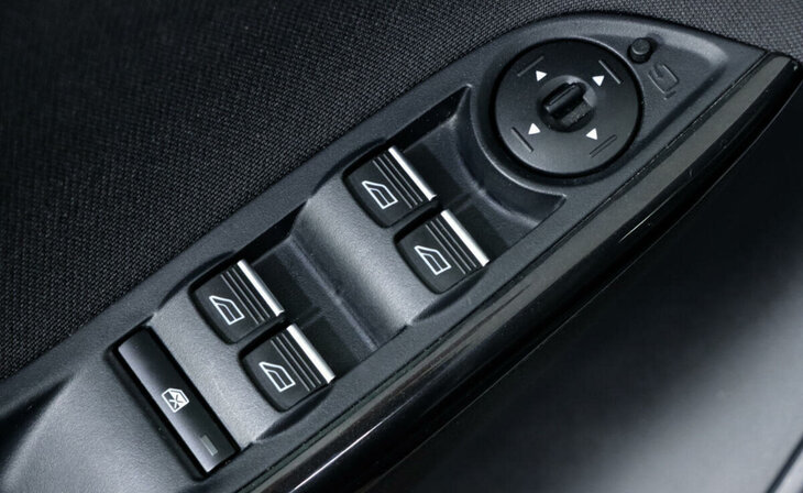 Ford Focus - Фото 11