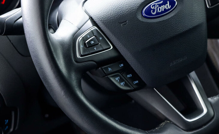 Ford Focus - Фото 6