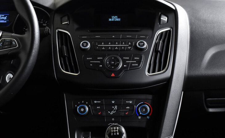 Ford Focus - Фото 12