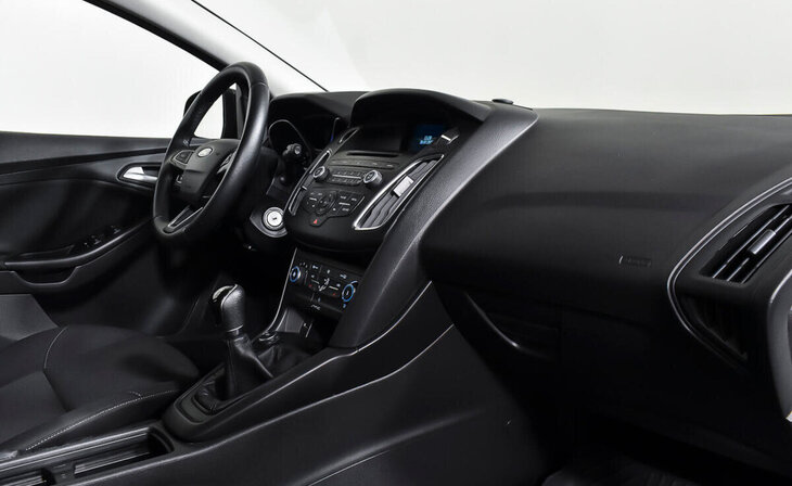 Ford Focus - Фото 8