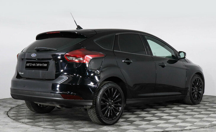Ford Focus - Фото 2