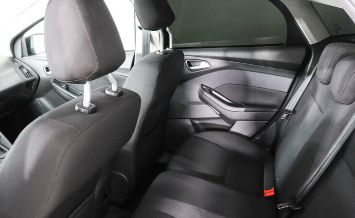 Ford Focus - Фото 7