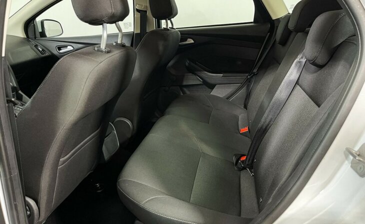 Ford Focus - Фото 9
