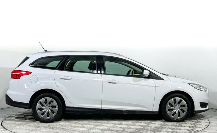 Ford Focus - Фото 3
