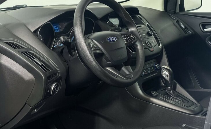 Ford Focus - Фото 8